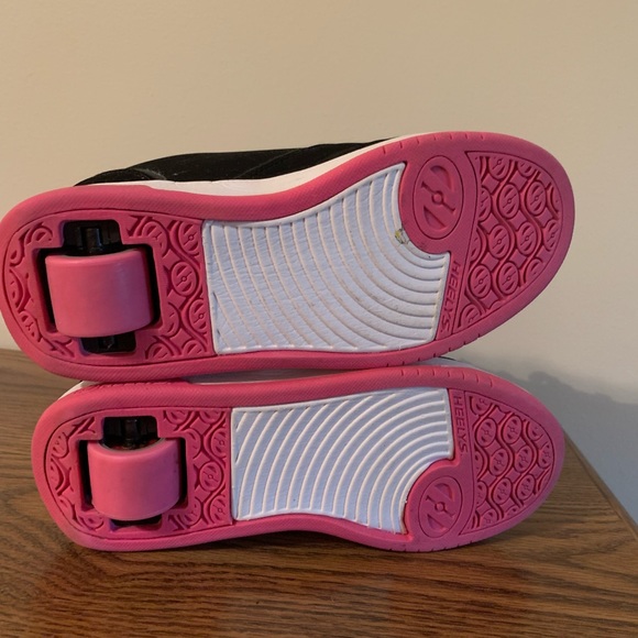 Heelys shoe skates - Picture 4 of 7